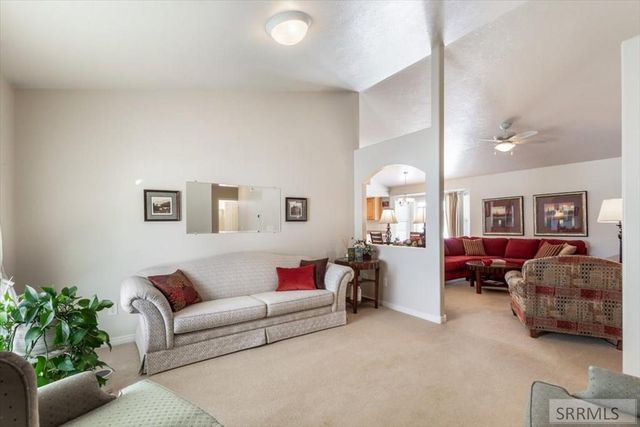 3838 Summerridge Cir, Ammon, ID 83406