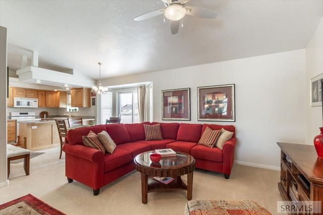 3838 Summerridge Cir, Ammon, ID 83406