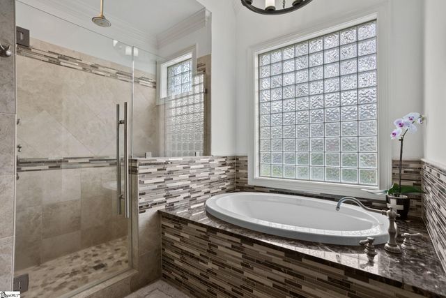 103 Norman Place, Greenville, SC 29615