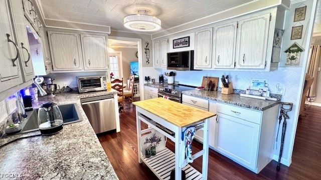 14667 Paul Revere LOOP, North Fort Myers, FL 33917