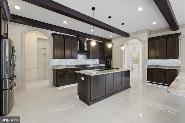 7301 CALVERT ST, Annandale, VA 22003