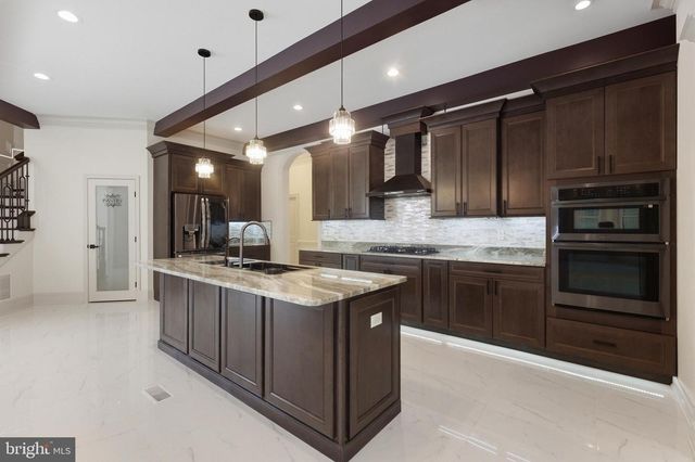 7301 CALVERT ST, Annandale, VA 22003