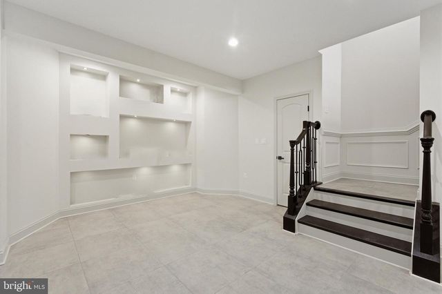 7301 CALVERT ST, Annandale, VA 22003