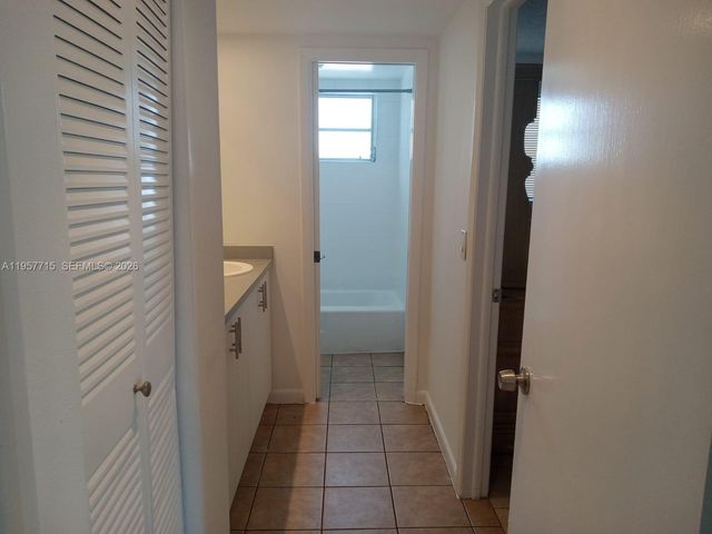 1975 NE 135th Street 3C, North Miami, FL 33181
