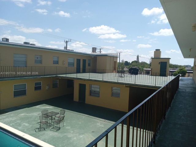 1975 NE 135th Street 3C, North Miami, FL 33181