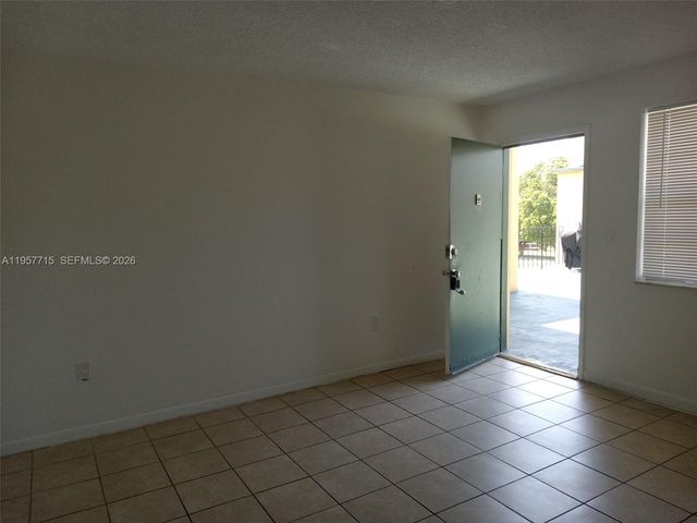 1975 NE 135th Street 3C, North Miami, FL 33181