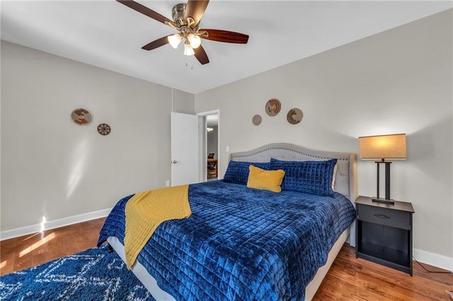 2745 Holmes Street, Kansas City, MO 64109