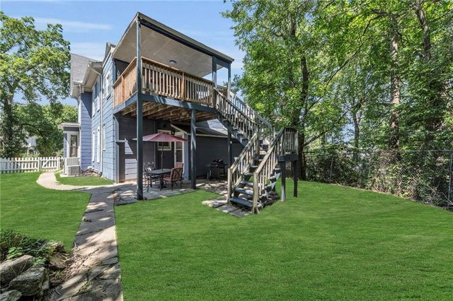 2745 Holmes Street, Kansas City, MO 64109