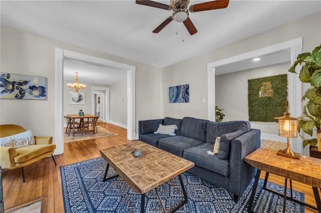 2745 Holmes Street, Kansas City, MO 64109