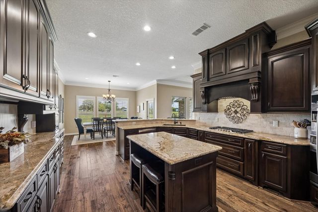 17703 Cedar Hill Drive, Rosharon, TX 77583