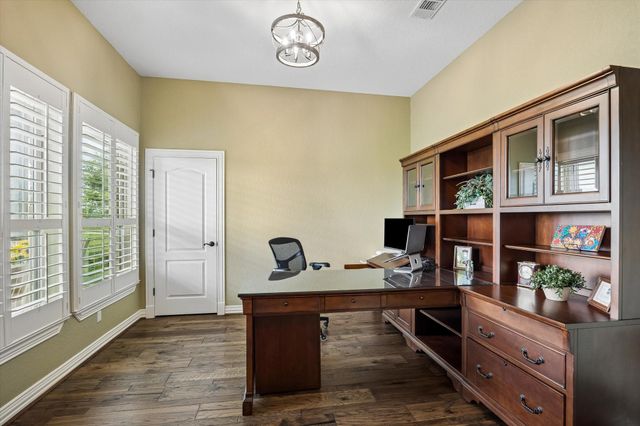 17703 Cedar Hill Drive, Rosharon, TX 77583