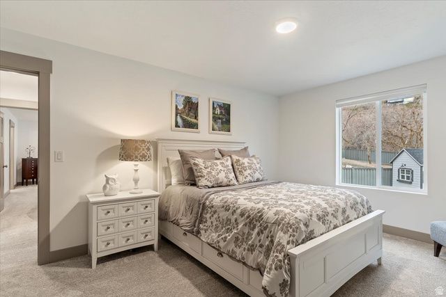 365 S MOUNTAIN RD, Fruit Heights, UT 84037