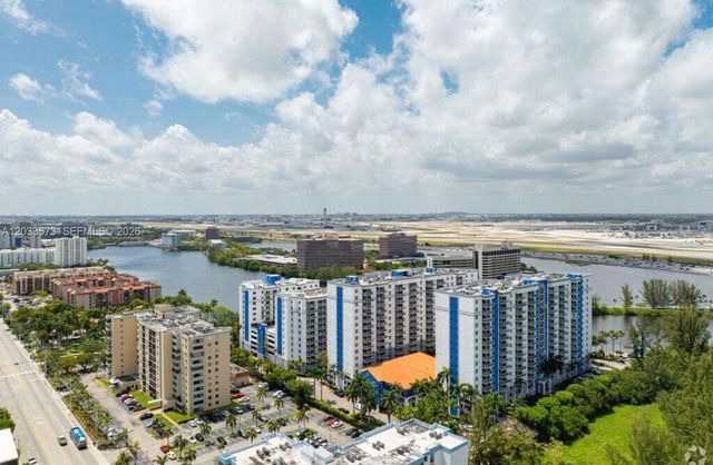 5091 NW 7th Street 906, Miami, FL 33126