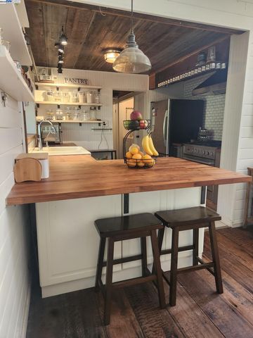 2989 Singalong Way, Sunol, CA 94586