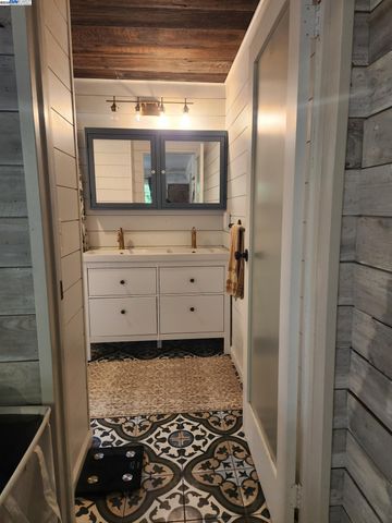 2989 Singalong Way, Sunol, CA 94586