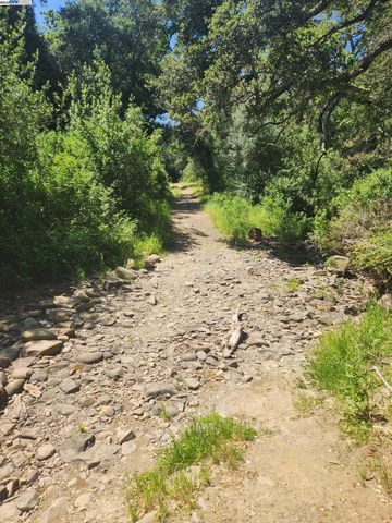 2989 Singalong Way, Sunol, CA 94586