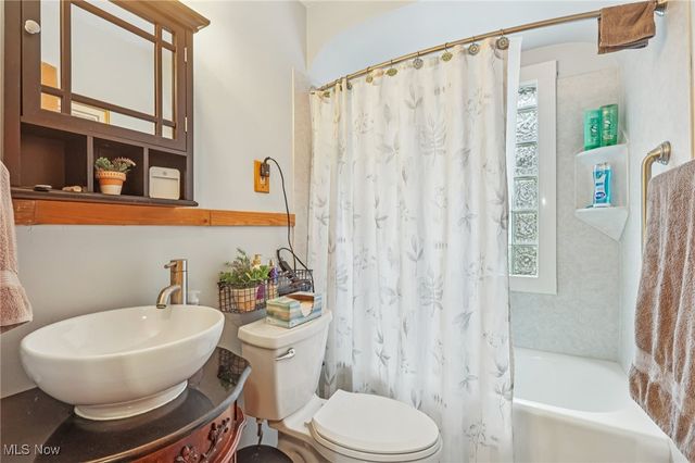 5702 Luelda Avenue, Parma, OH 44129