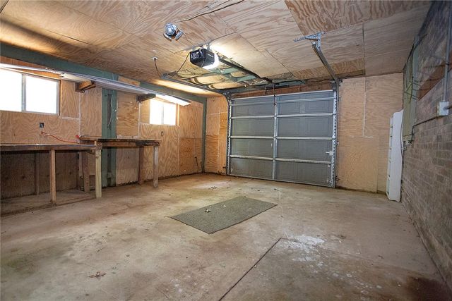 32 Russell Lane, Russellville, AR 72802