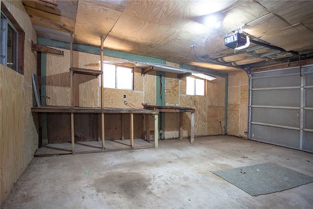 32 Russell Lane, Russellville, AR 72802