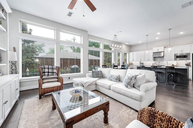 1709 Leilani Drive, Houston, TX 77055