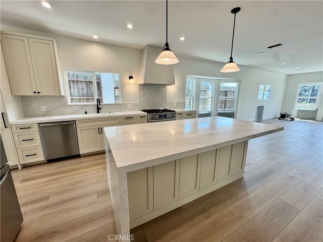 108 S Guadalupe, Redondo Beach, CA 90277