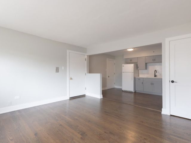 314 Beach Avenue 3D, La Grange Park, IL 60526