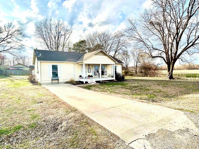 93 BEECH ST, Halls, TN 38040