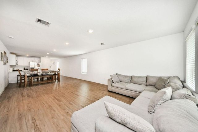17847 Pemswood Drive, Hockley, TX 77447