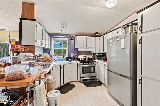 17165 E Plumley Road, Palmer, AK 99645