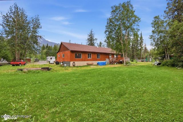 17165 E Plumley Road, Palmer, AK 99645