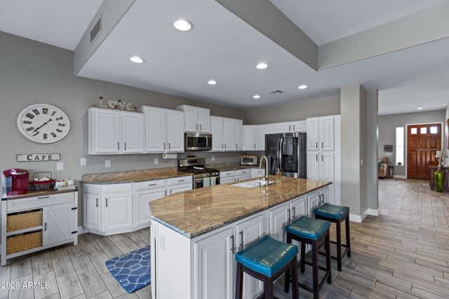 1350 W DEER CREEK Road, Phoenix, AZ 85045