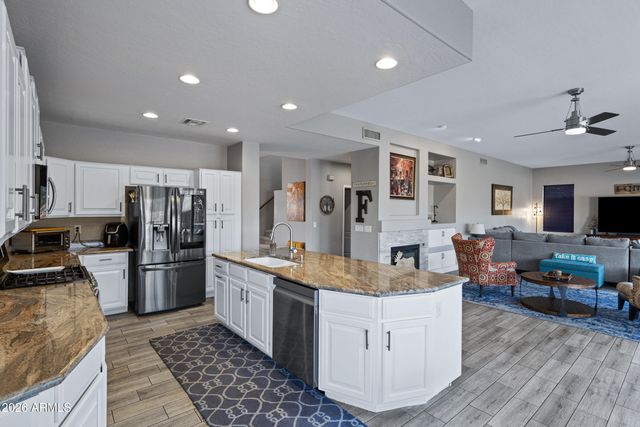 1350 W DEER CREEK Road, Phoenix, AZ 85045