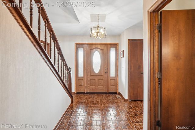 555 Crawford Farm Lane, Milford Charter Township, MI 48380