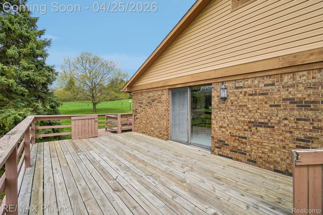 555 Crawford Farm Lane, Milford Charter Township, MI 48380