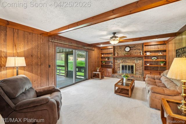 555 Crawford Farm Lane, Milford Charter Township, MI 48380