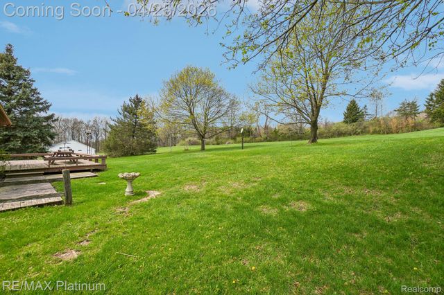 555 Crawford Farm Lane, Milford Charter Township, MI 48380