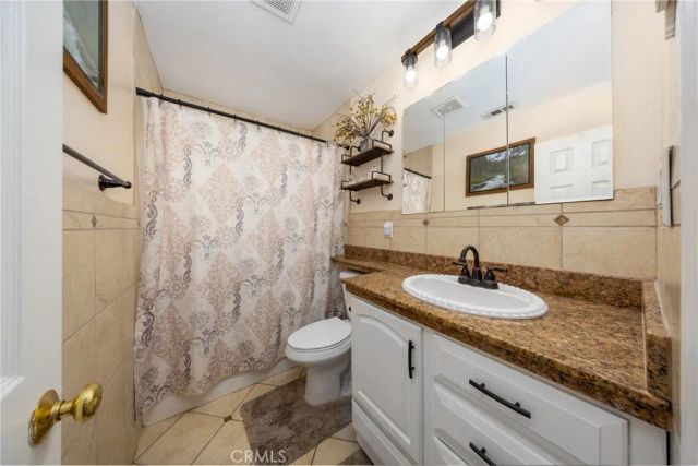 669 W Grovewood, Bloomington, CA 92316