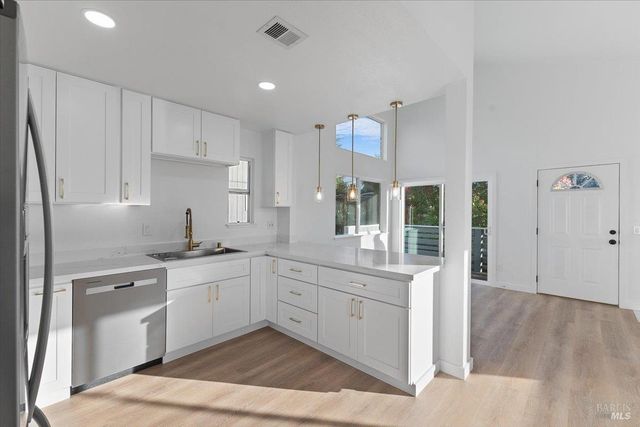 6838 Avenida Cala, Rohnert Park, CA 94928