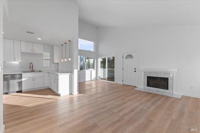 6838 Avenida Cala, Rohnert Park, CA 94928