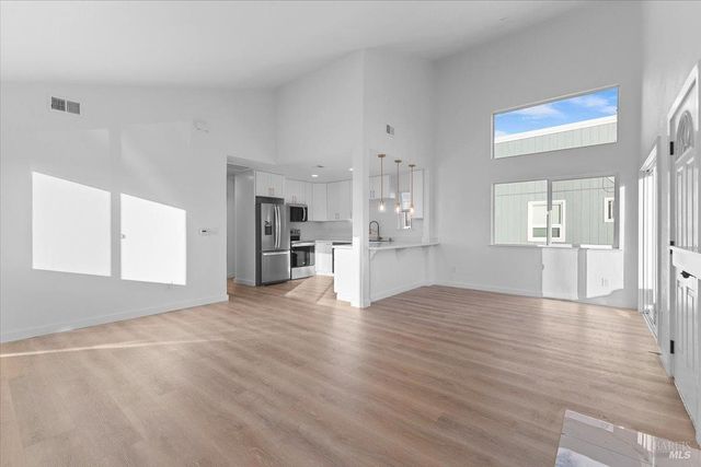 6838 Avenida Cala, Rohnert Park, CA 94928