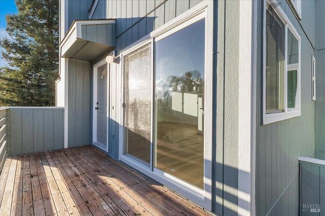 6838 Avenida Cala, Rohnert Park, CA 94928