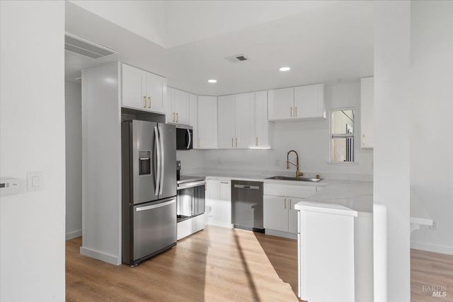 6838 Avenida Cala, Rohnert Park, CA 94928