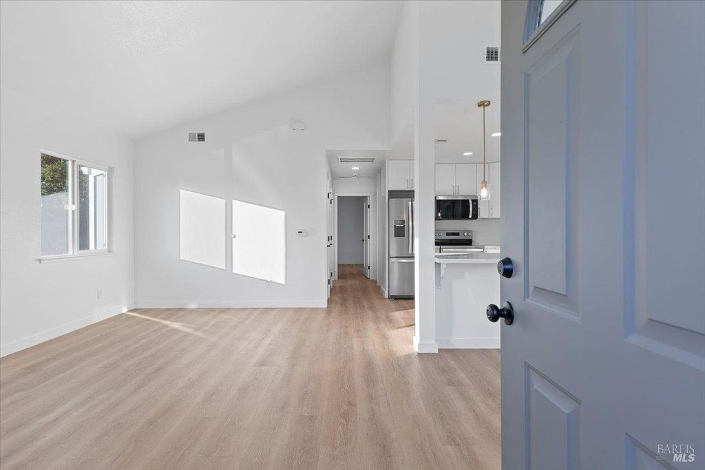 6838 Avenida Cala, Rohnert Park, CA 94928