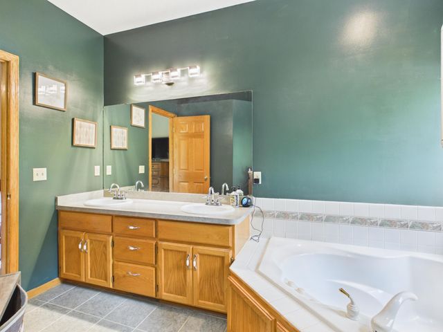 2950 241st Avenue NW, Saint Francis, MN 55070