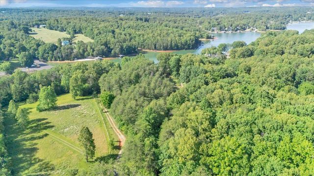 981 Bremble DR, Moneta, VA 24121