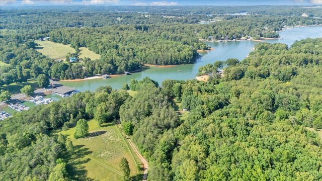 981 Bremble DR, Moneta, VA 24121