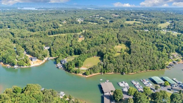 981 Bremble DR, Moneta, VA 24121