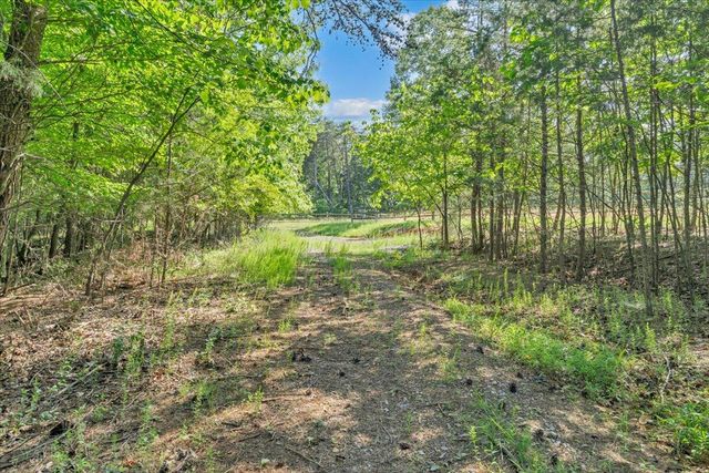 981 Bremble DR, Moneta, VA 24121