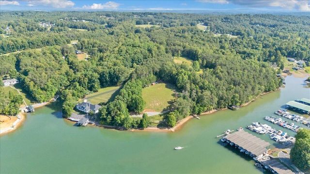 981 Bremble DR, Moneta, VA 24121