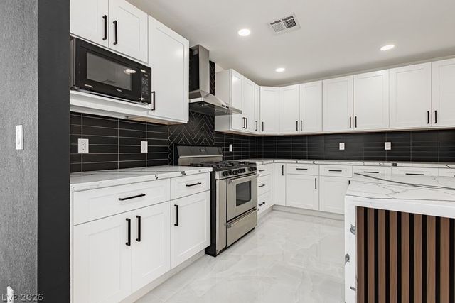 706 North Hollywood Boulevard, Las Vegas, NV 89110